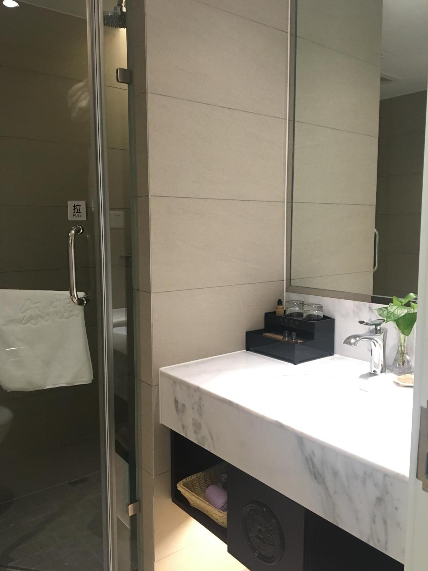 Eryi Hotel Shanghai Buitenkant foto